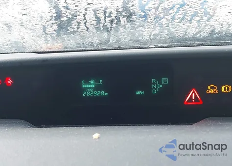 2005 Toyota Prius from USA, damaged, VIN JTDKB20U150117806